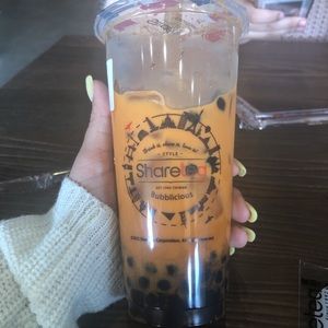 Meet your Posher, Luna